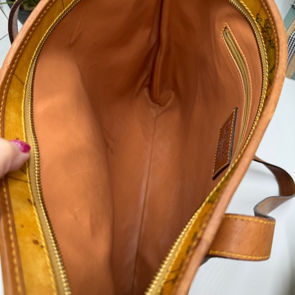 Alviero Martini 1A Classe Vintage Geo Classic Map Tote - Picture 5 of 11